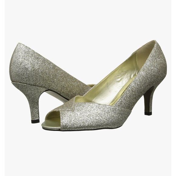 "Easy Street Women's Ravish Dress Pump, Gold Glitter, Size 6WW -7 - Picture 2 of 9